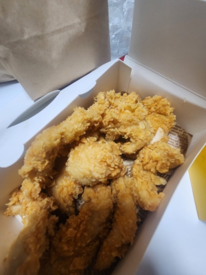 칠구치킨 이미지