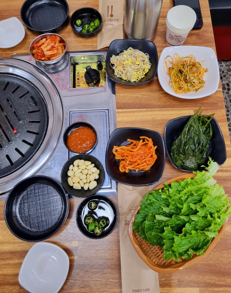 북항숯불뒷고기묵은지찜 이미지