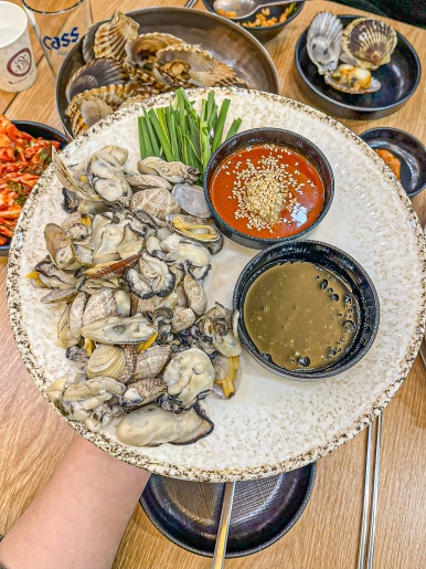 홍두깨칼국수보쌈 이미지