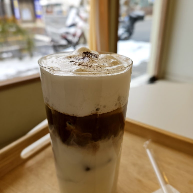 카페늘봄 이미지
