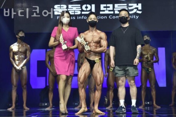 코어짐 이미지