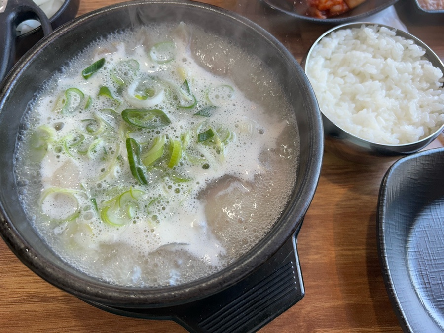 통영밀면돼지국밥 이미지