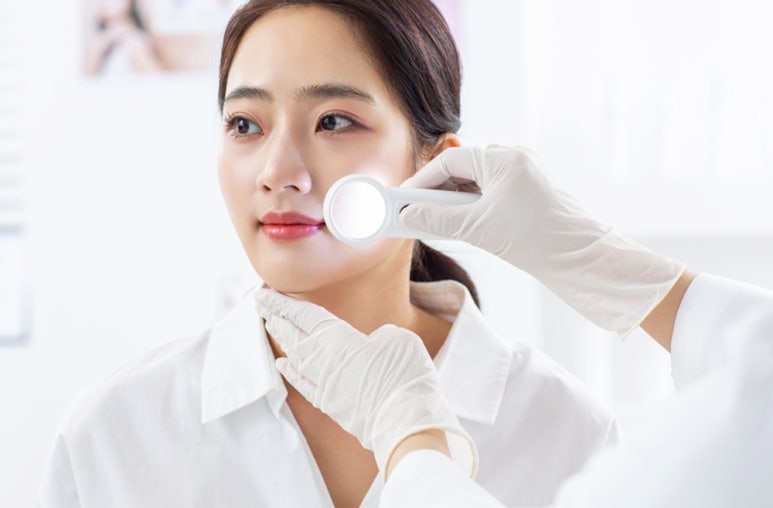 현대플러스광고 이미지