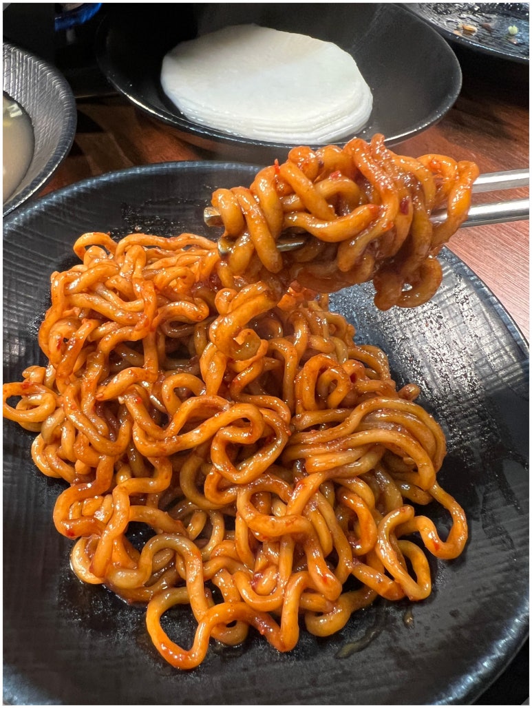 배불뚝이네솥단지삼겹살 이미지