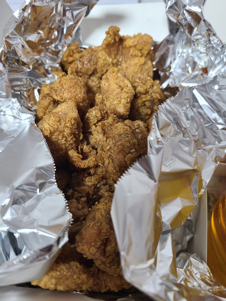 동큐치킨 이미지