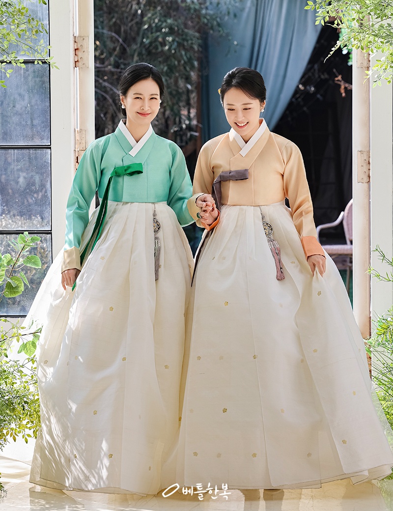 설렘한복 이미지