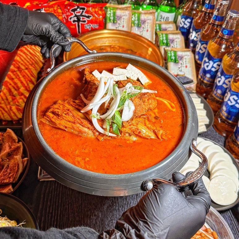엠크리에이티브 이미지
