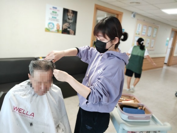 헤어공작소 이미지