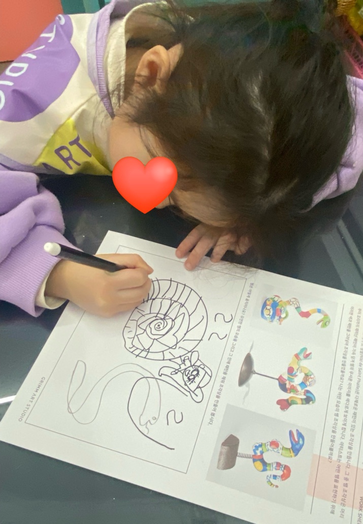 스네이크스튜디오 이미지