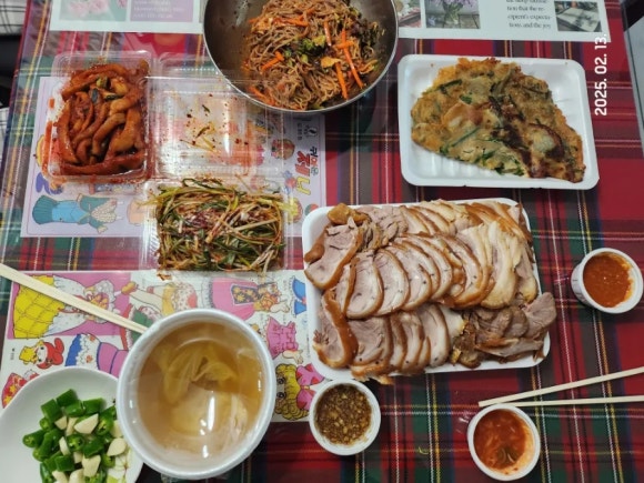 신흥왕족발 이미지