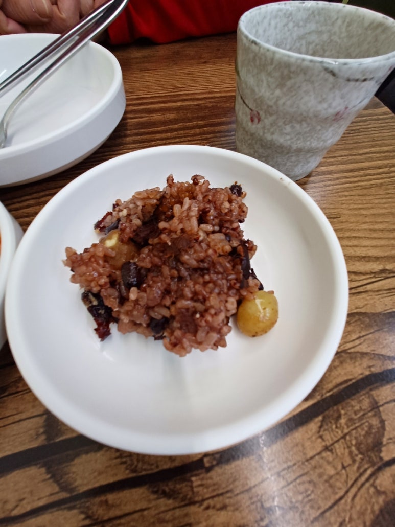 오늘은능이칼국수 이미지
