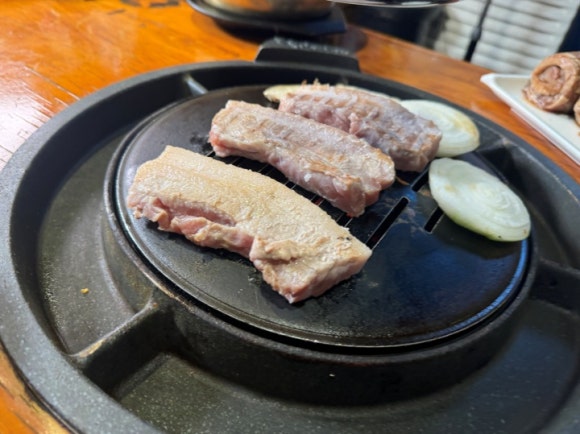 자연숯불화로구이 이미지