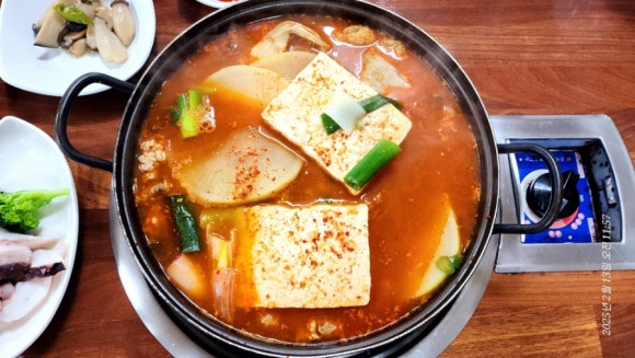 명동해물，아구찜 이미지