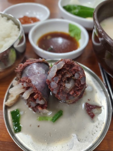 장모묵은지흑돼지찌개 이미지