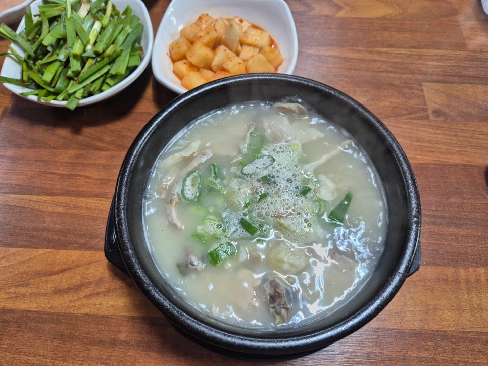 백세돼지국밥 이미지