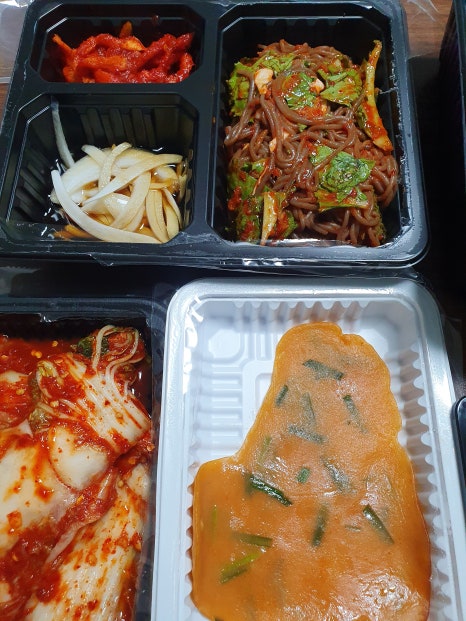 옛집왕족발검댕이보쌈막국수 이미지