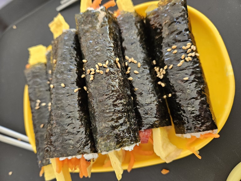 꼬마뚱김밥 이미지