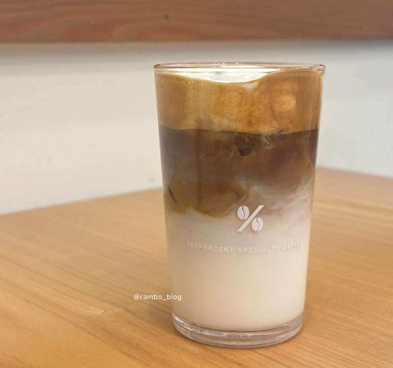 텐퍼센트커피거북섬점 이미지