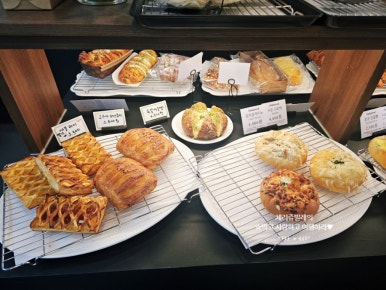 피트 앤 브레드 양재점 이미지
