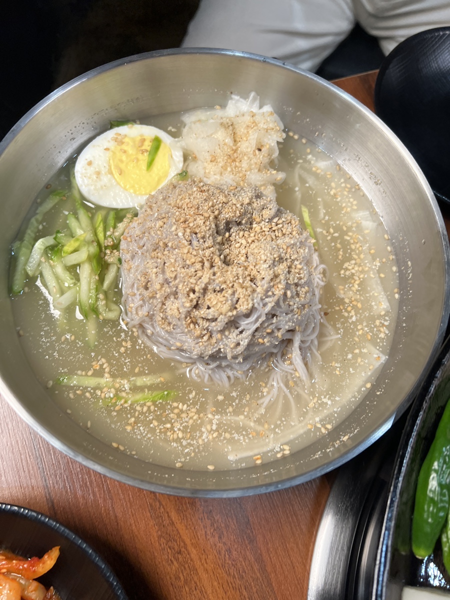 배불뚝이네솥단지삼겹살 이미지