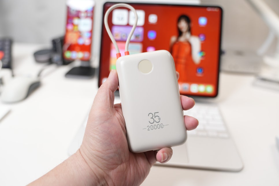 이메이션 35W 고속충전 케이블일체형 대용량 보조배터리 20000mAh 후기 이미지 6
