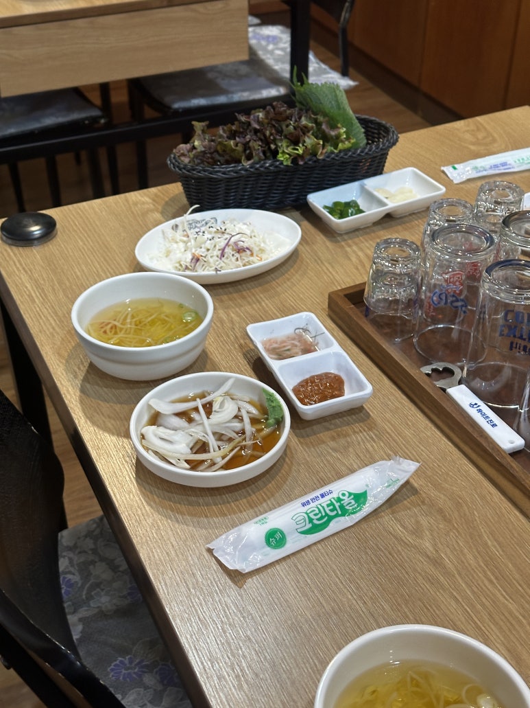 송가네왕족발 이미지