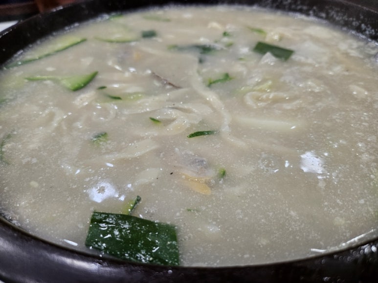 감자바위골칼국수 이미지