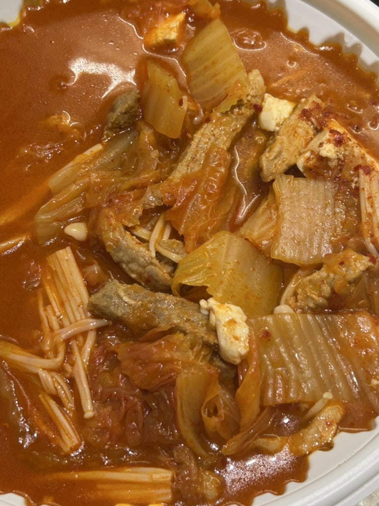 고기퍼주는김치찌개&찜첨단 이미지
