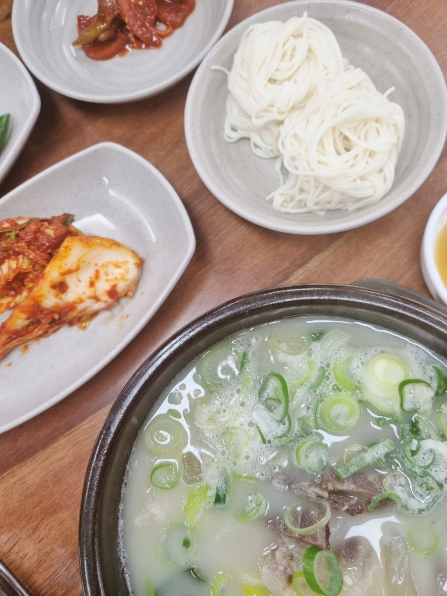 황우곰탕 이미지