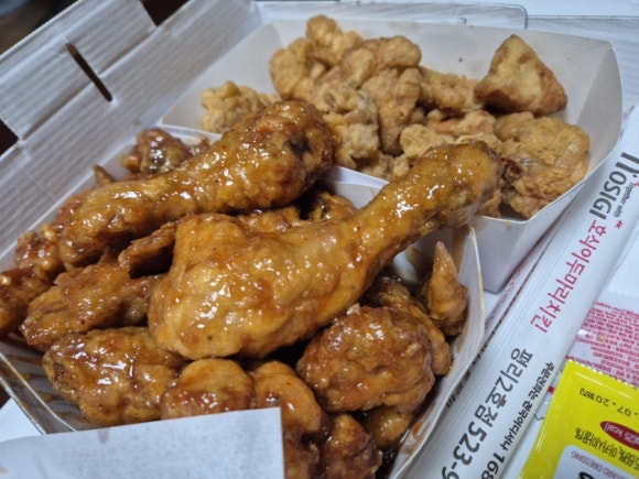 호식이두마리치킨평리 이미지