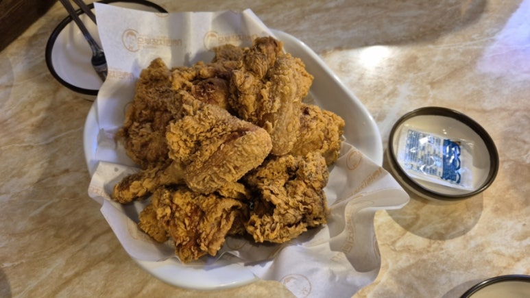 오(O)치킨 이미지