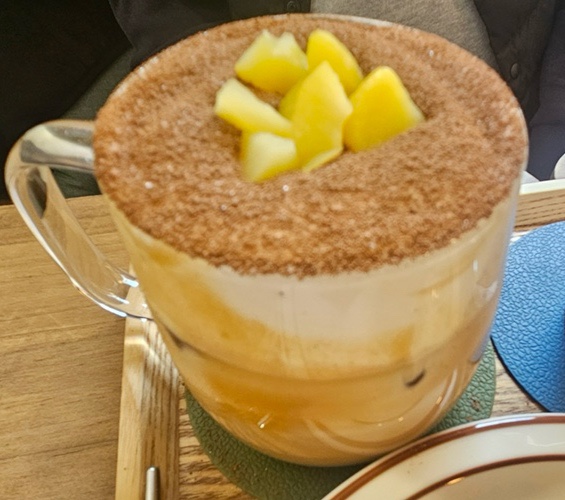 핀든하우스 이미지