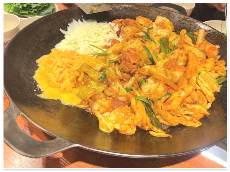홍대닭갈비성내동 이미지