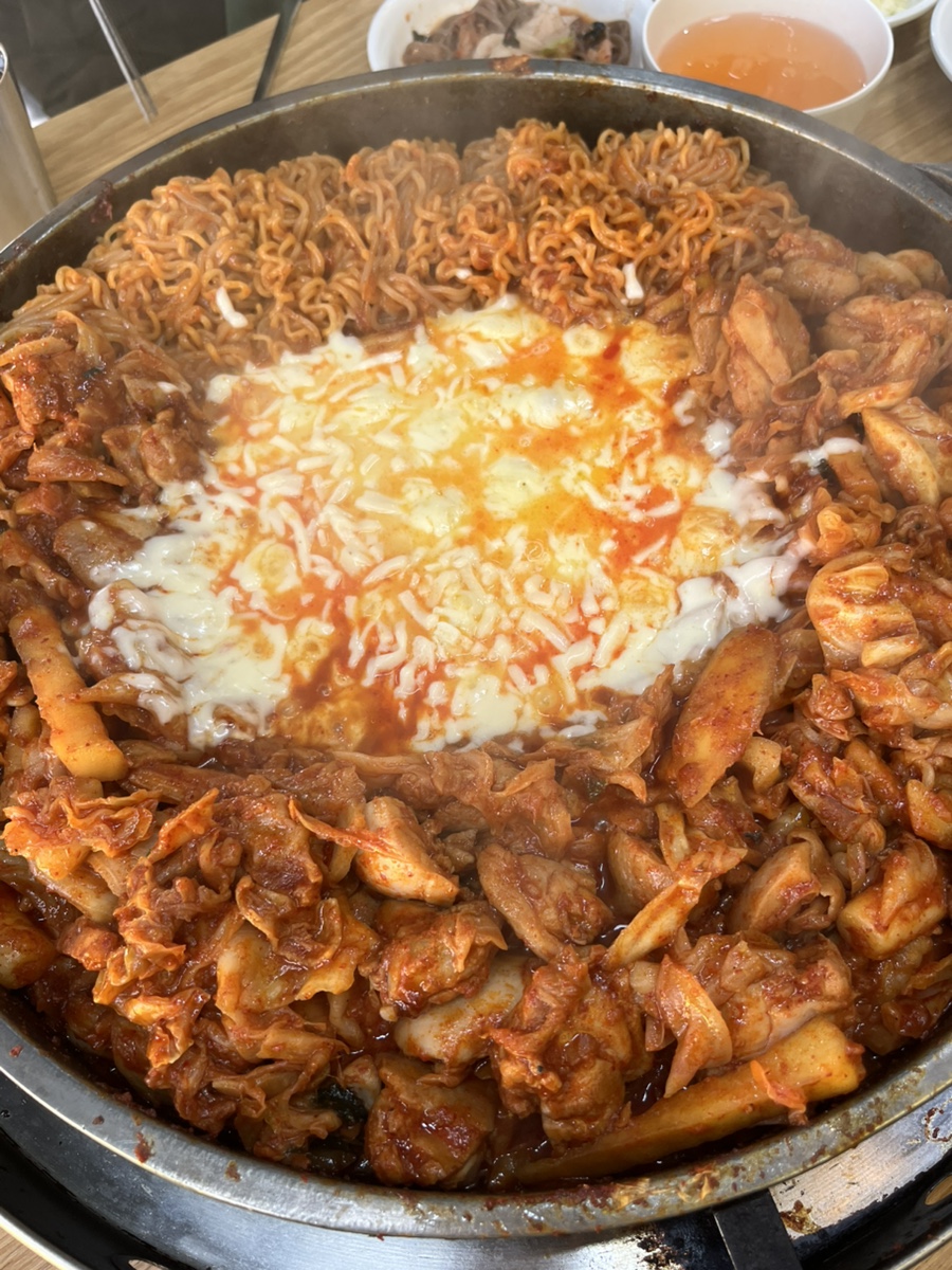 5.5닭갈비북항점 이미지