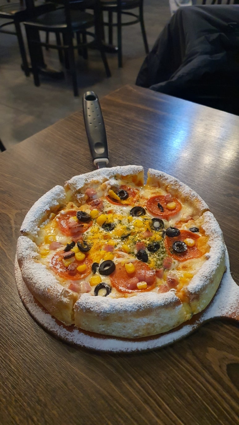 맥주를구한피자 구서점 이미지