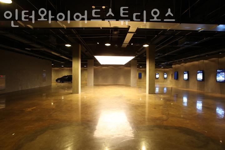 인터와이어드스튜디오스 이미지