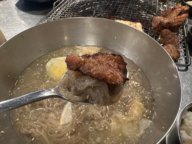 숯불고기 이미지