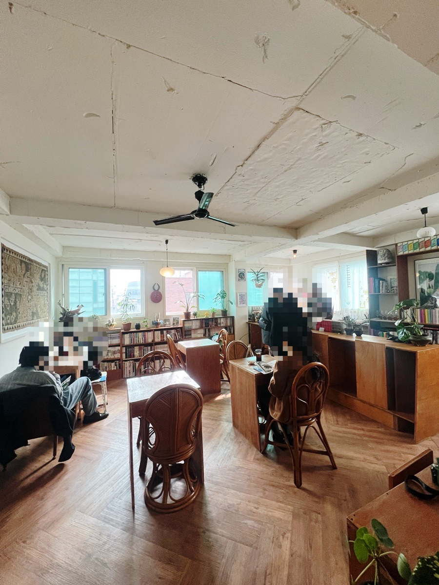 힐스 오브 북스(Hills of Books) 이미지