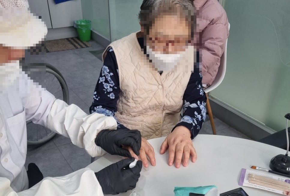다정한네일 이미지