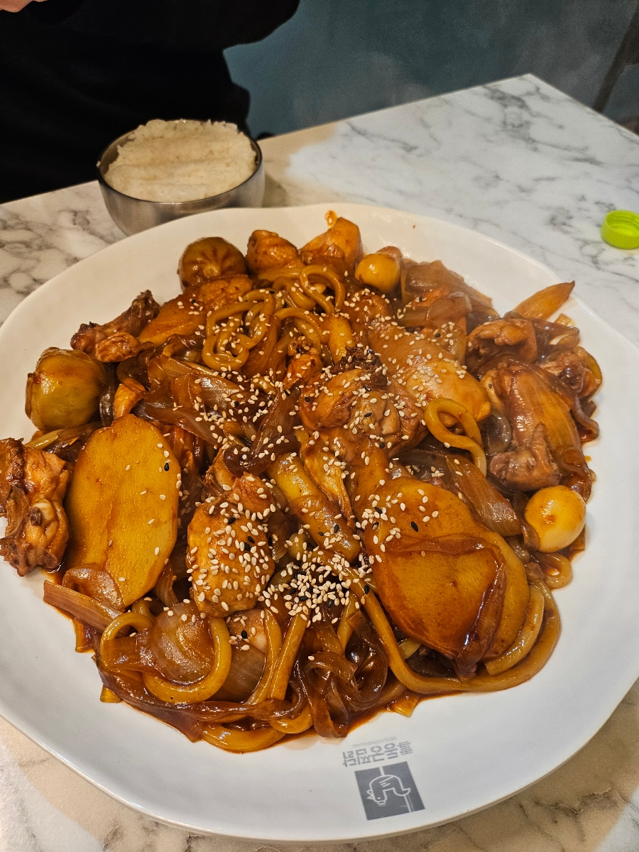 동궁찜닭안산 이미지