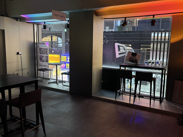 VAPING LOUNGE 이미지
