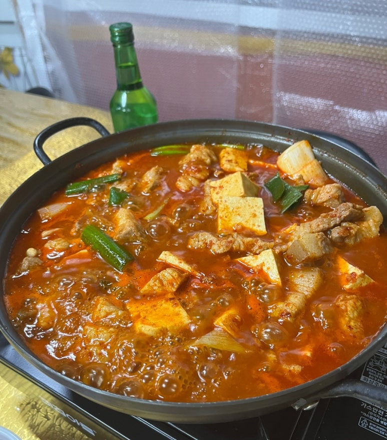 짜글이포차 이미지