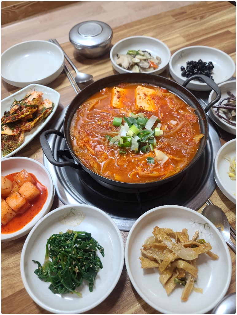 명가네보쌈칼국수 이미지