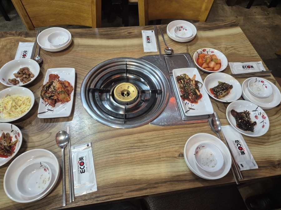 산능이네능이버섯백숙 이미지