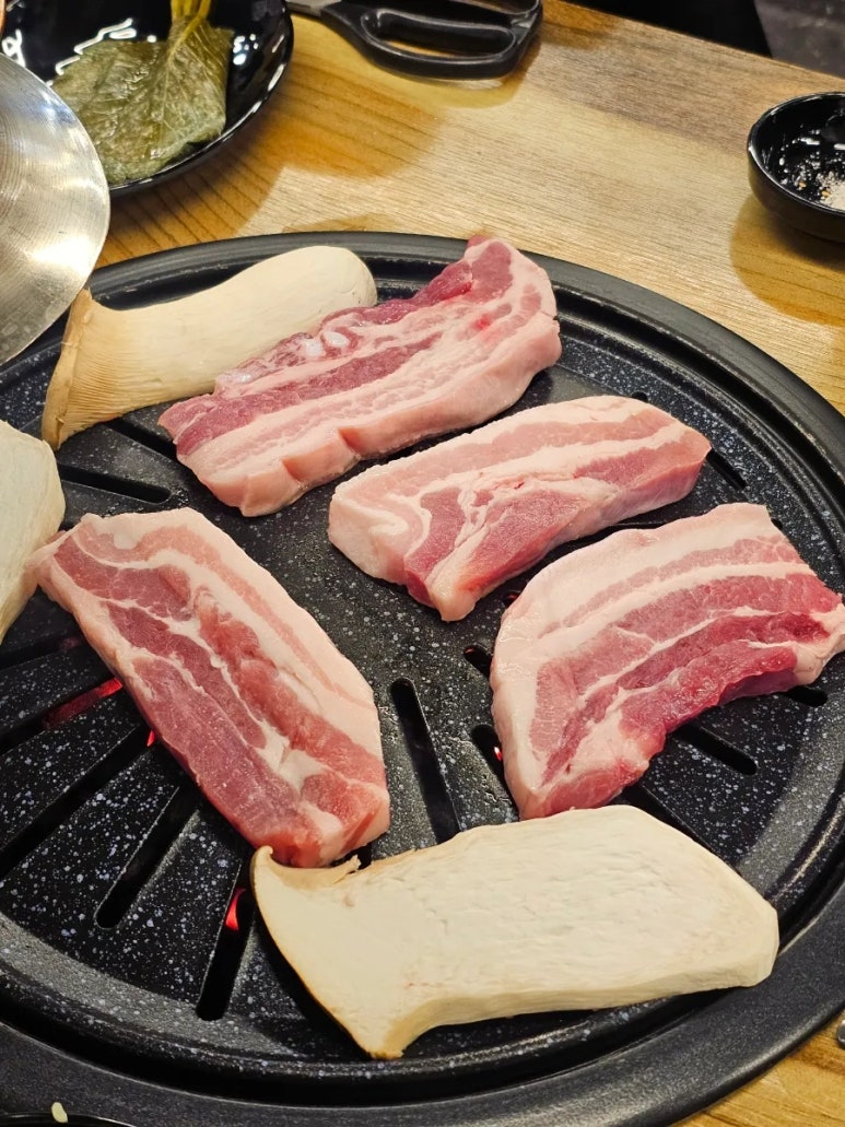 한우고을 정육점식당 이미지