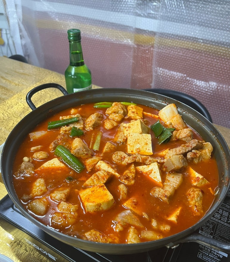 짜글이포차 이미지