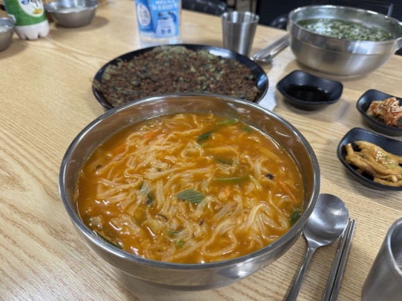 찐맛칼국수 이미지