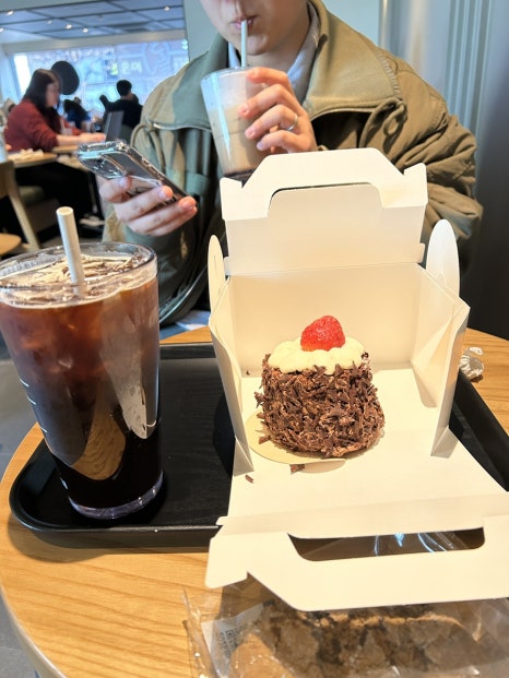 스타벅스강릉중앙점 이미지
