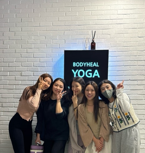 싱잉볼 에스테틱 이미지