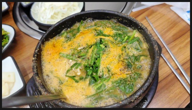 흑염소탕전문 이미지